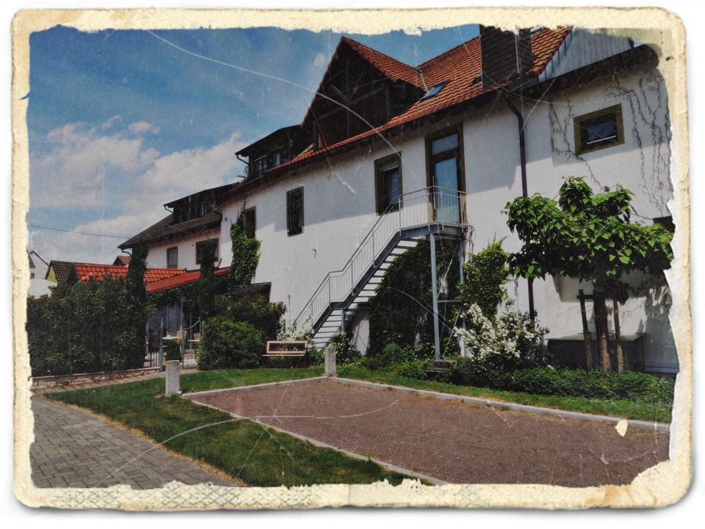 Hotel - Restaurant Hirschen - Werneths Landgasthof Beim Europa- Park Rust Райнхаузен Екстериор снимка