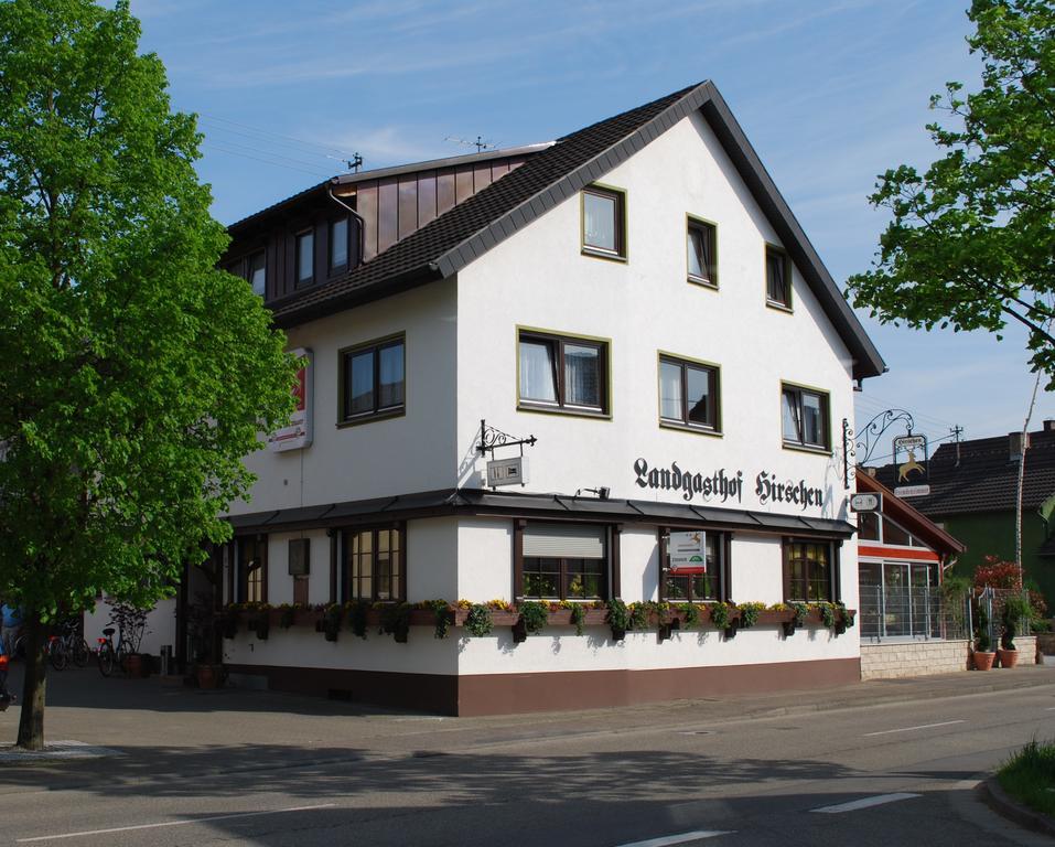 Hotel - Restaurant Hirschen - Werneths Landgasthof Beim Europa- Park Rust Райнхаузен Екстериор снимка