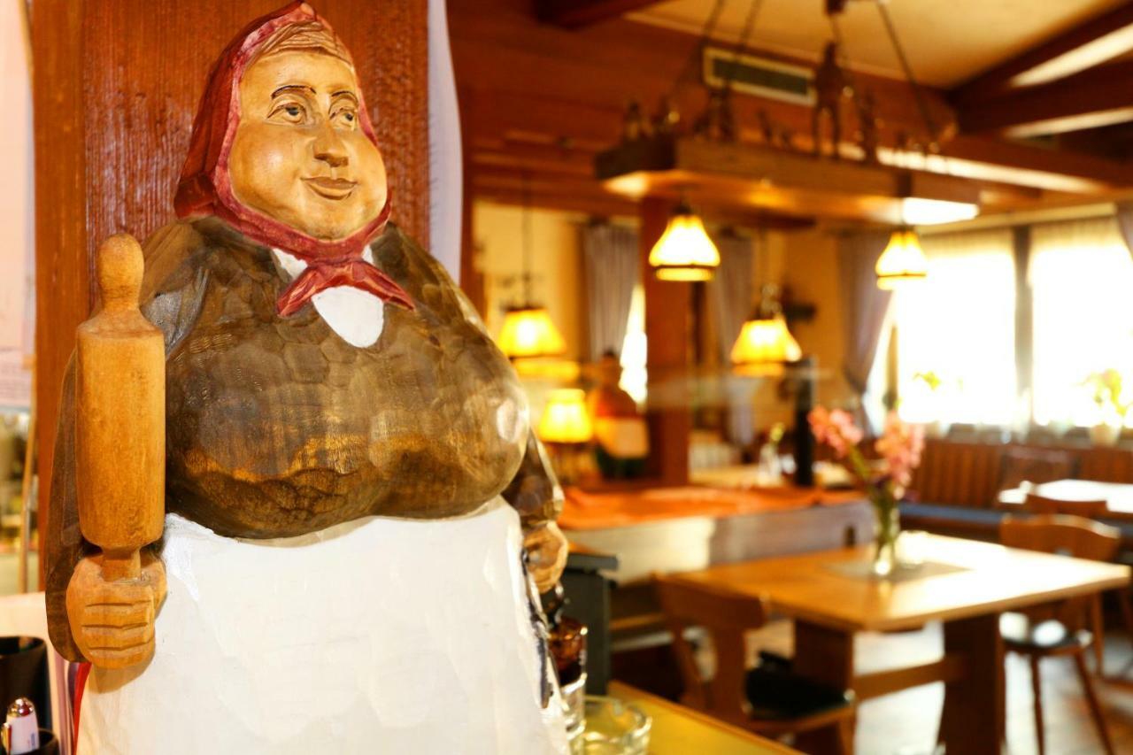 Hotel - Restaurant Hirschen - Werneths Landgasthof Beim Europa- Park Rust Райнхаузен Екстериор снимка